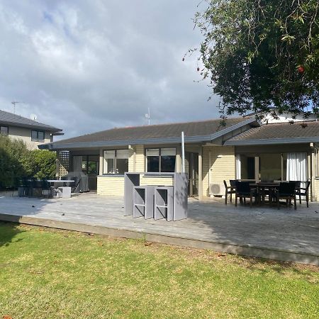 Villa Golfers Delight In Quiet Cul De Sac Mount Maunganui Exterior foto